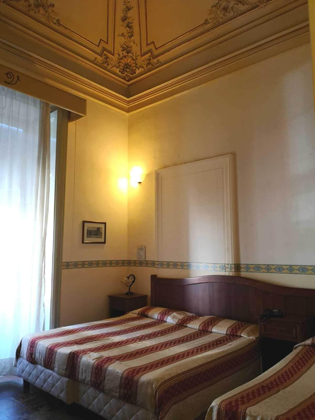 Hotel Valentino CTA Exteriör bild